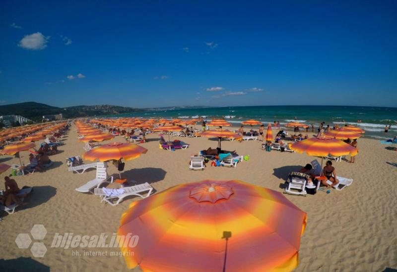 Plaža u Albeni - Dok na Jadranu 